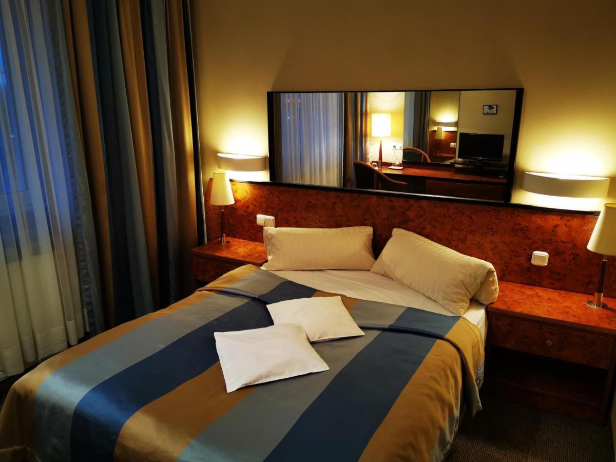 Hotel Passione Bielsko-Biała Exteriör bild